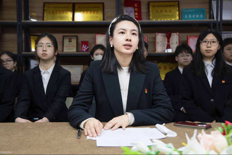 文化创意产业学院召开中共预备党...